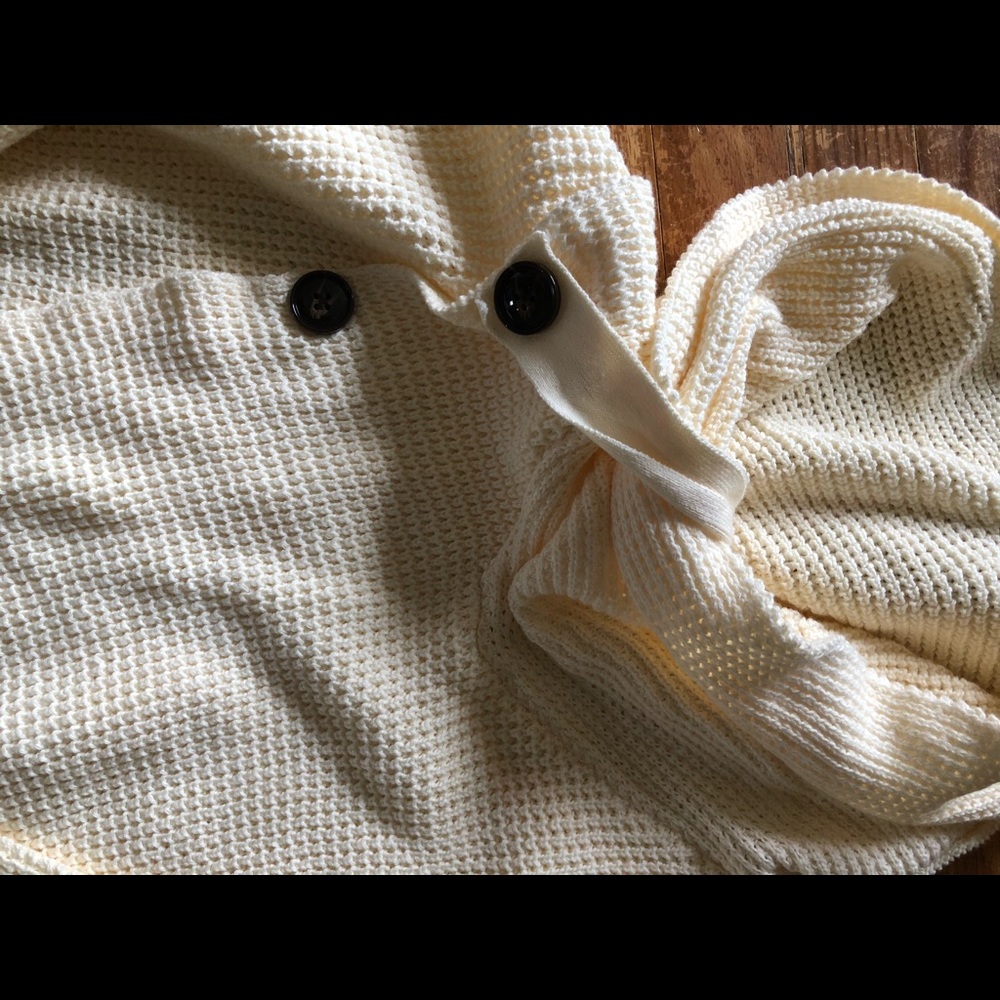 Waffle fabric cardigan